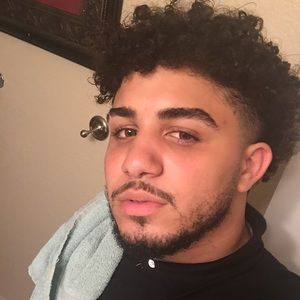 Meet your Posher, Elijah